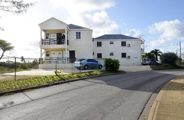 Spacious cool and breezy Apartments with a captured ocean view and the country