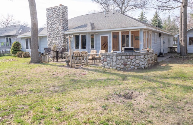 Spacious Custom Caseville home Steps 2 Beach/Woods