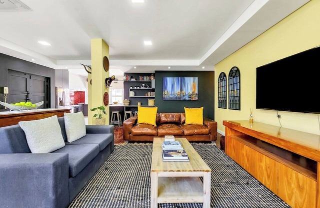 Spacious family Apartment Near Beach with Inverter
