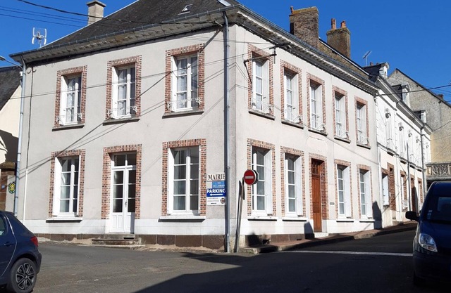 Spacious Family Gite in Perche Vendômois with Nature Trails & Nearby Castles