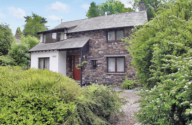 Spacious holiday accommodation just yards from Ullswater.