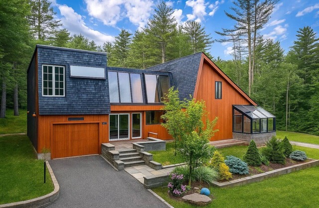 Spacious Home: Tennis Court + Firepit | Sleeps 15+