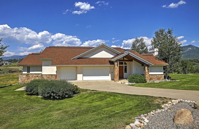 Spacious Home: Mtn Views, 2 Mi to Steamboat Resort