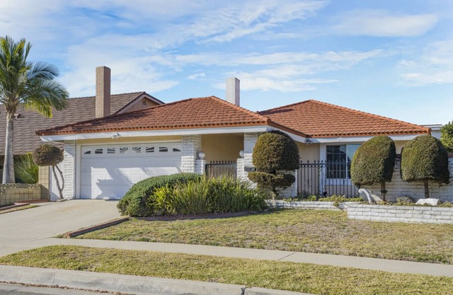 Spacious House, Central, All Amenities