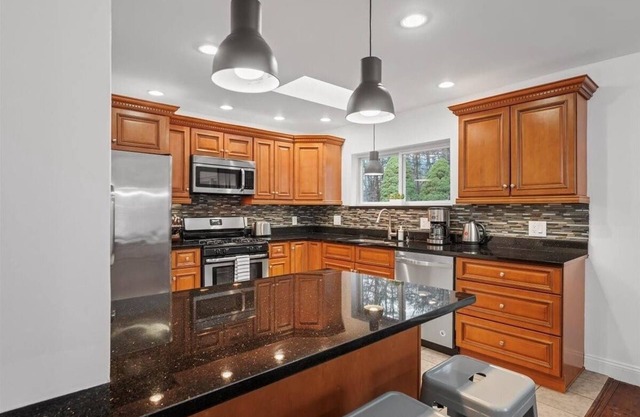 Spacious House w/Pool @Wexford