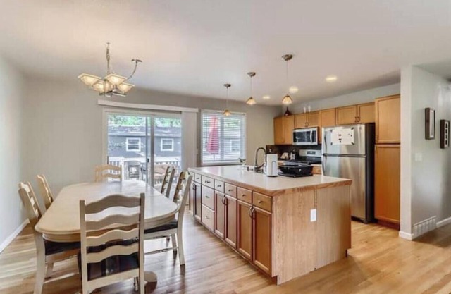 Spacious Lafayette Retreat - 20 Mi to Denver!