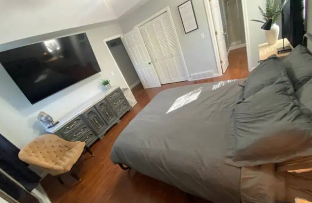 Spacious Large Group and Family Friendly Get Away!