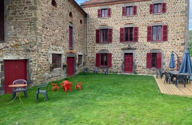 Spacious Modern House with Garden, Terrace & Game Room Near Brioude