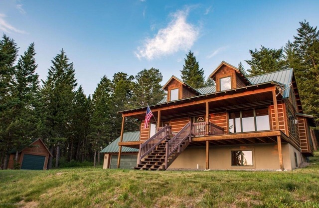 Spacious Mountain Retreat in the Tetons
