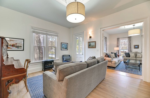Spacious Naples Vacation Rental w/Private Hot Tub