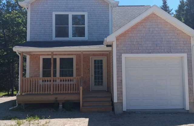 Spacious newly constructed home in serene Jonesboro. water front and back also!