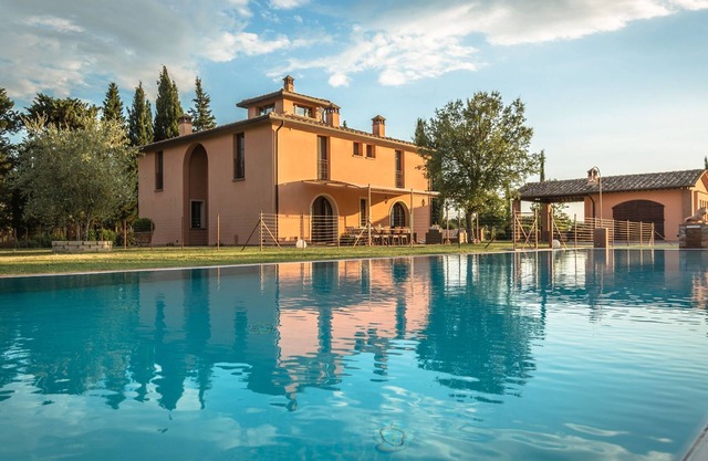 Spacious Peccioli Villa