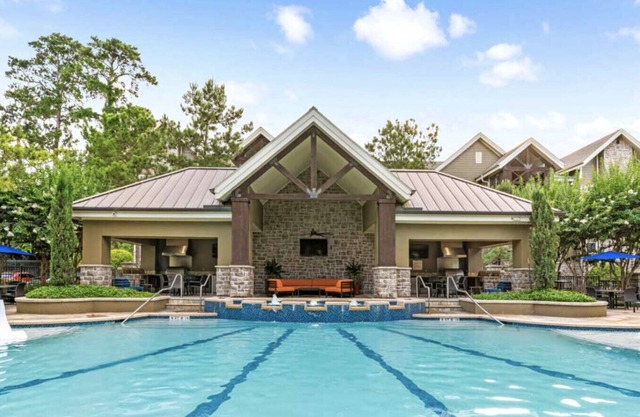 Spacious Pool View 1 Bedroom/1 Bath Condo in The W