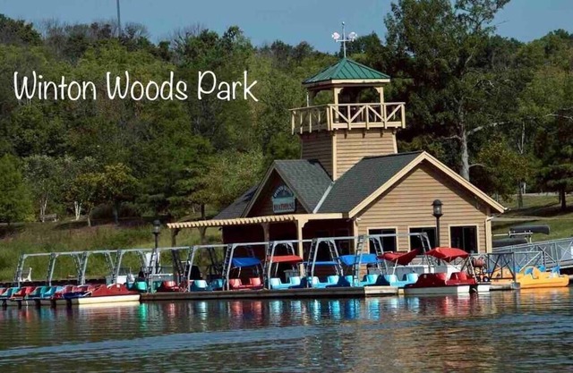 Spacious Ranch Quiet Area 20 Min to Kings Island