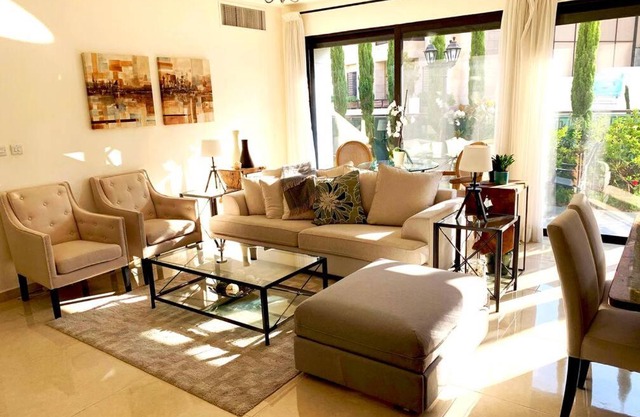 Spacious Relaxing 2Bed/2Bath Home Apartment with Garden in Abdoun