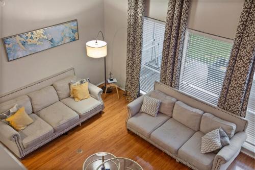 Spacious Retreat for Crews, Corporates & Families