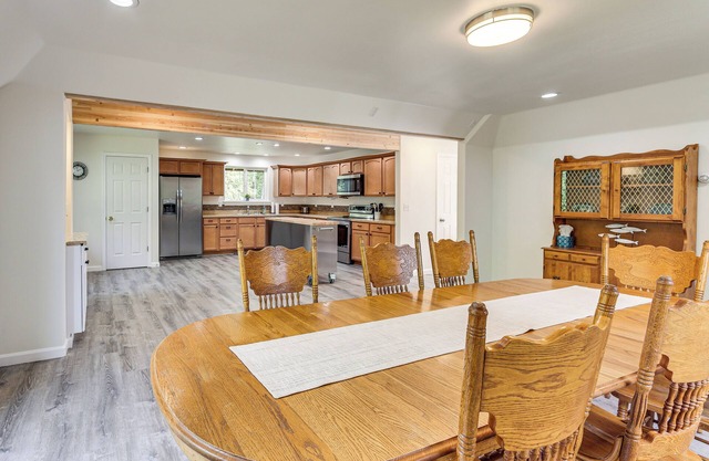 Spacious & Scenic Wasilla Getaway Near Adventures