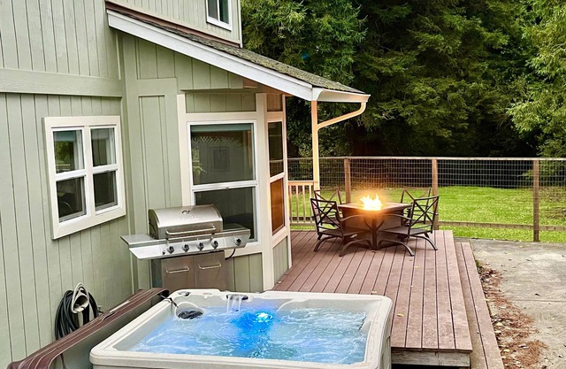 Spacious Sequoia Estate