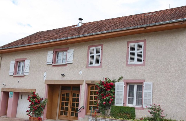 Spacious Split-Level Cottage with Terrace near Saint-Dié - Sleeps 5