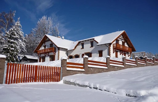 Spacious Villa with Sauna and Garden