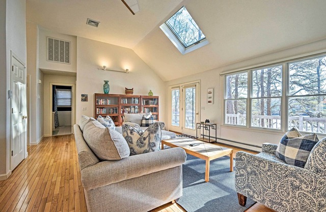 Spacious Waterfront Falmouth Home on Jenkins Pond!