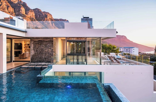 Spectacular Holiday Villa w Private Pool and Gym Prima Views