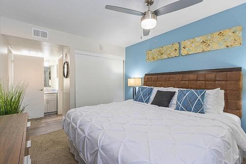 Splash Into Family Fun! Kid-Friendly, King Beds & Parking - C254