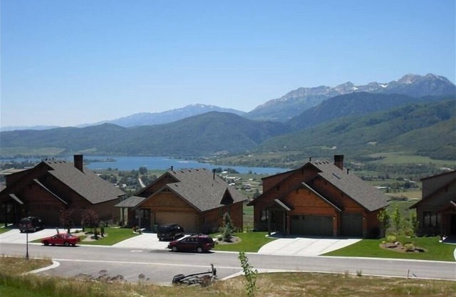 Spoil yourself in our luxurious Trappers Ridge home!