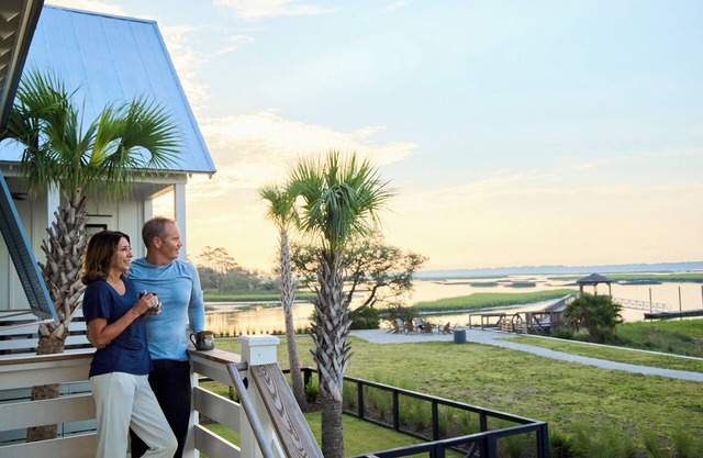 “Spoonbill” (3038 Southerly Way) 2 person creekside bungalow at Kiawah River