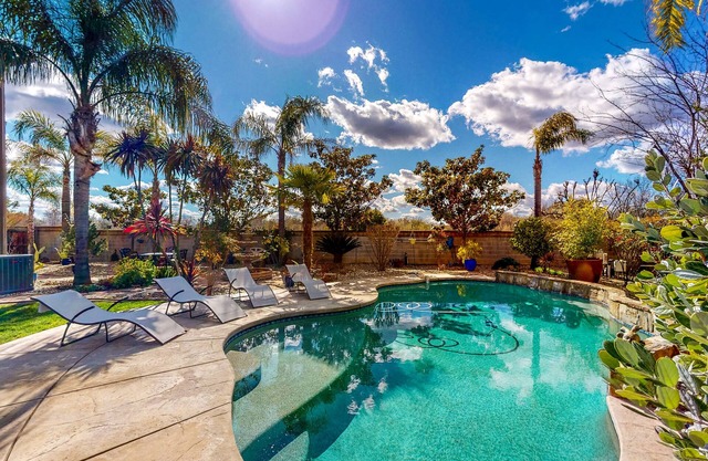 Sprawling Home - Great Location, Large Yard & Pool