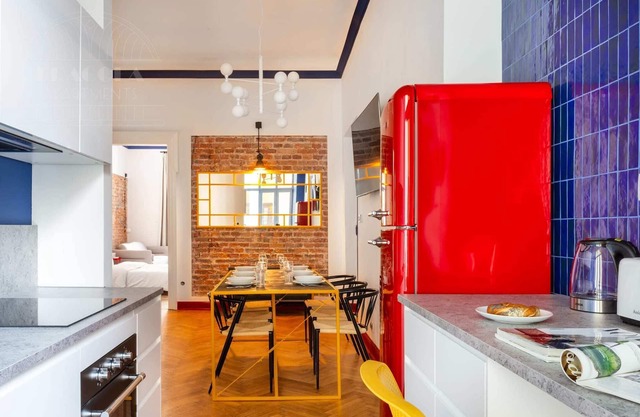 SquadGoals House - Fragola Apartments
