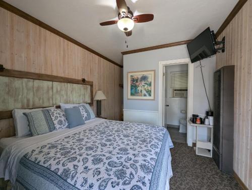 Squaw Valley Motel Room 2