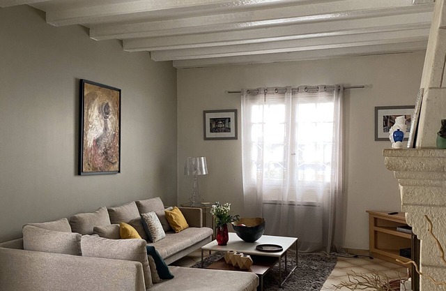 St. Amour - Maison en Dordogne Avec Piscine