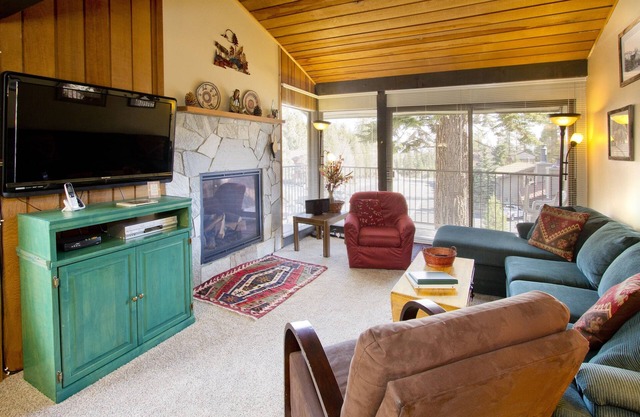 St Anton Condos #24 (2-Bedroom) with Pool by RedAwning