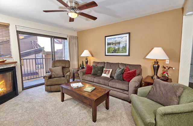 St Anton Condos #25 (1-Bedroom) with Pool by RedAwning