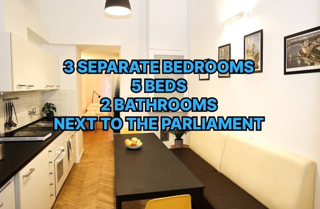 St. Stephan apt. 3 BDR, 2 BATH, 5 beds, 6 people