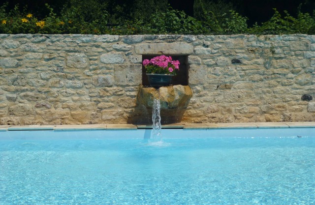 Staggaringly beautiful, luxurious, bright and spacious house Dordogne/Lot border