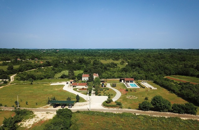 Stancija Čabrunići exclusive