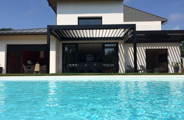 STANDING VILLA for French residents 3 minutes from the BEACH