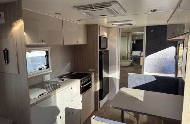 Star Crafter - home on wheels Cozy private studio with all the amenities