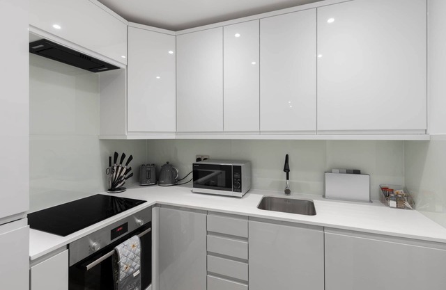 Star London Vivian Avenue 2-Bed Haven