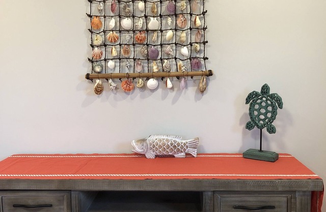 Starfish -1 bedroom 1 bath apartment with full kitchen in Islamorada, Florida.