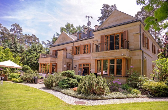 Stately Home 25 mins to central Warsaw