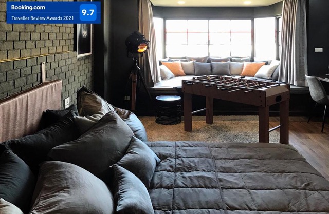 Stay in Style at Nimman R911