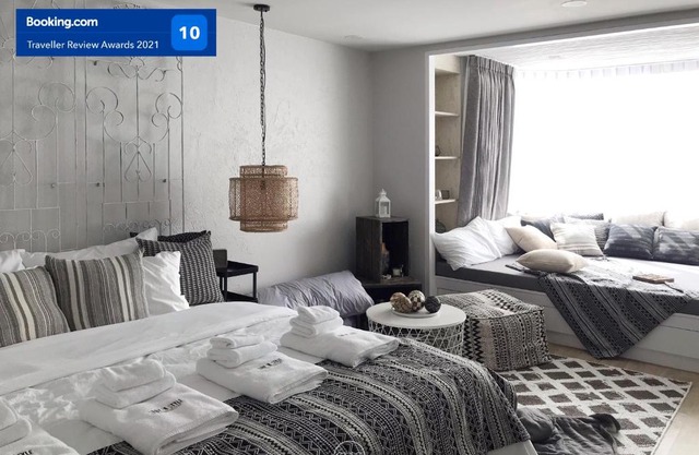 Stay in Style at Nimman R316