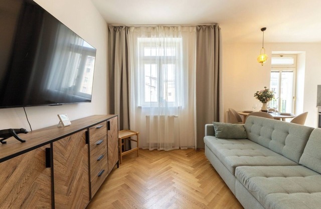 Stay Inn | A/C Contemporary Comfort-Stylish Base