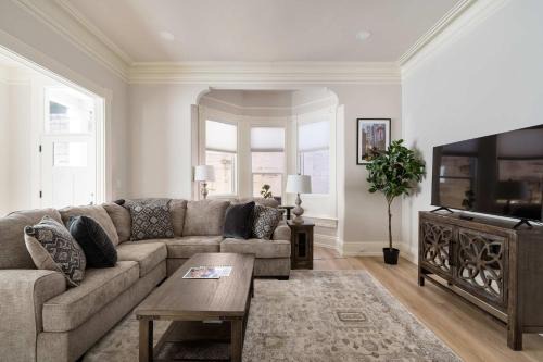 Stay Portland - Luxurious Alphabet District Home - 99 Walk Score