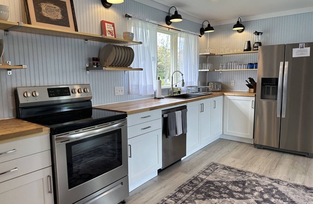 Stay Salty! Situated on the water with lovely views!