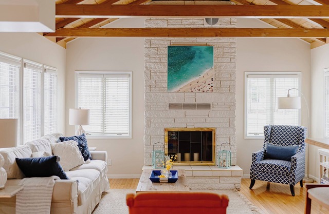Steps to beach, heated pool, big yard w/fire pit, 2 blks to playground
