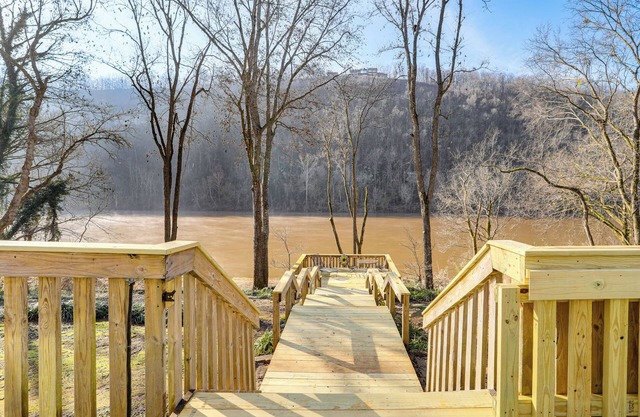 Steps to White River: Mountain View Home w/Deck!